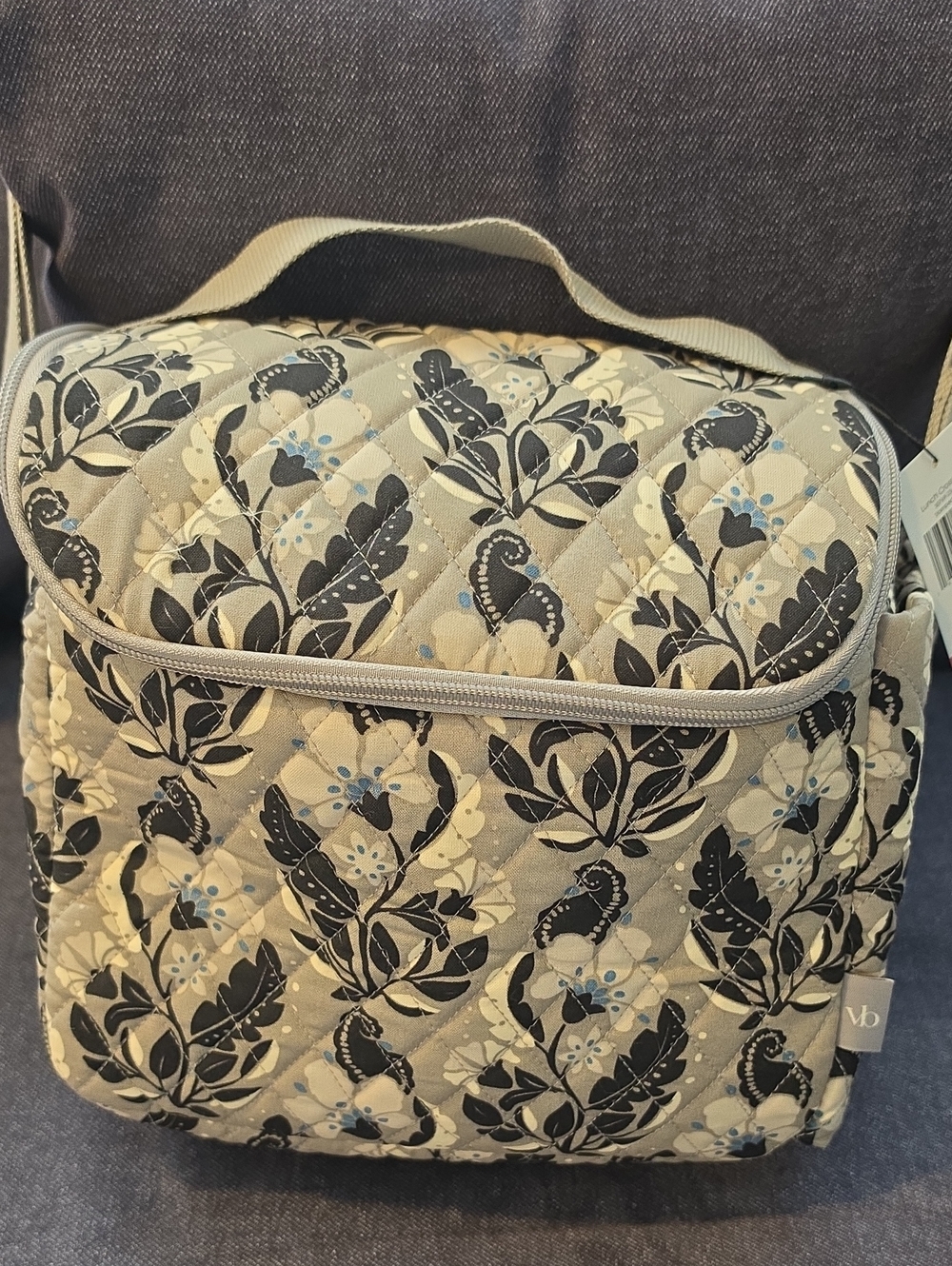 NWT Vera Bradley Quilted Floral Lunch Bag in Beige, Black & Light Blue